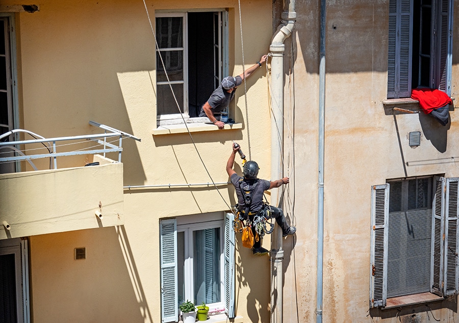 Finition sur menuiserie extérieure